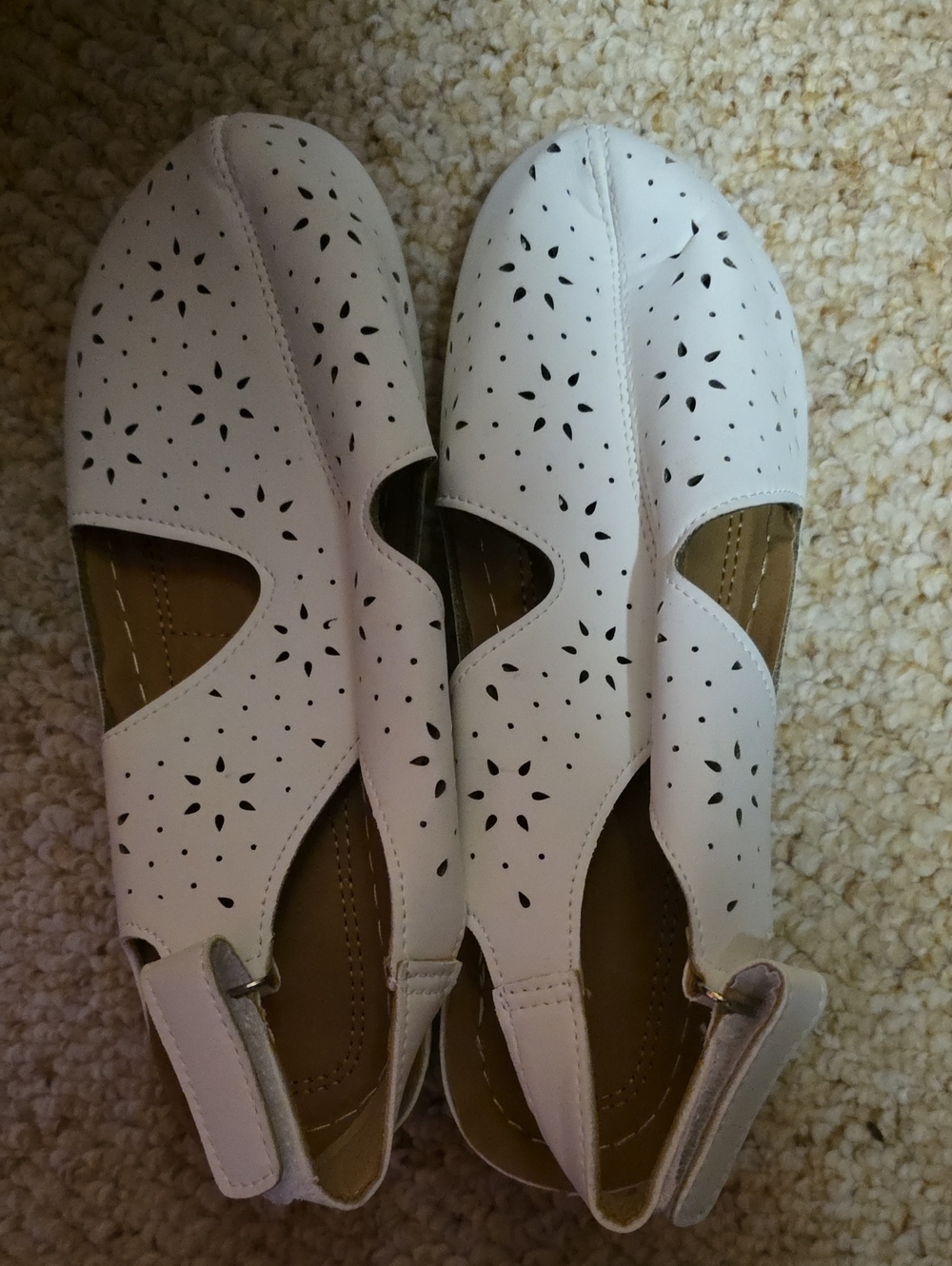 Women’s White Cutout Slingback Flats